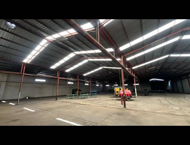 2,700M² WAREHOUSE TO LET IN BELLEVUE